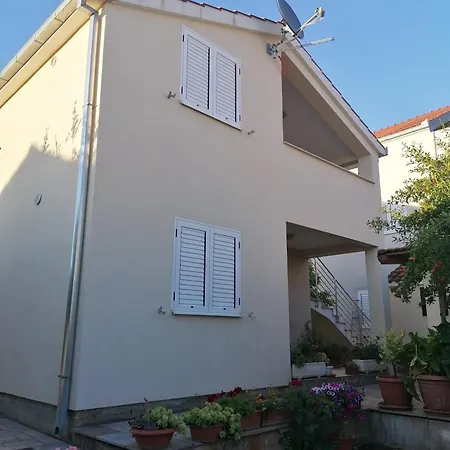 Apartment Mastrinka Vinisce