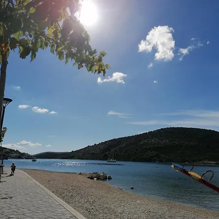 Mastrinka * Vinišće